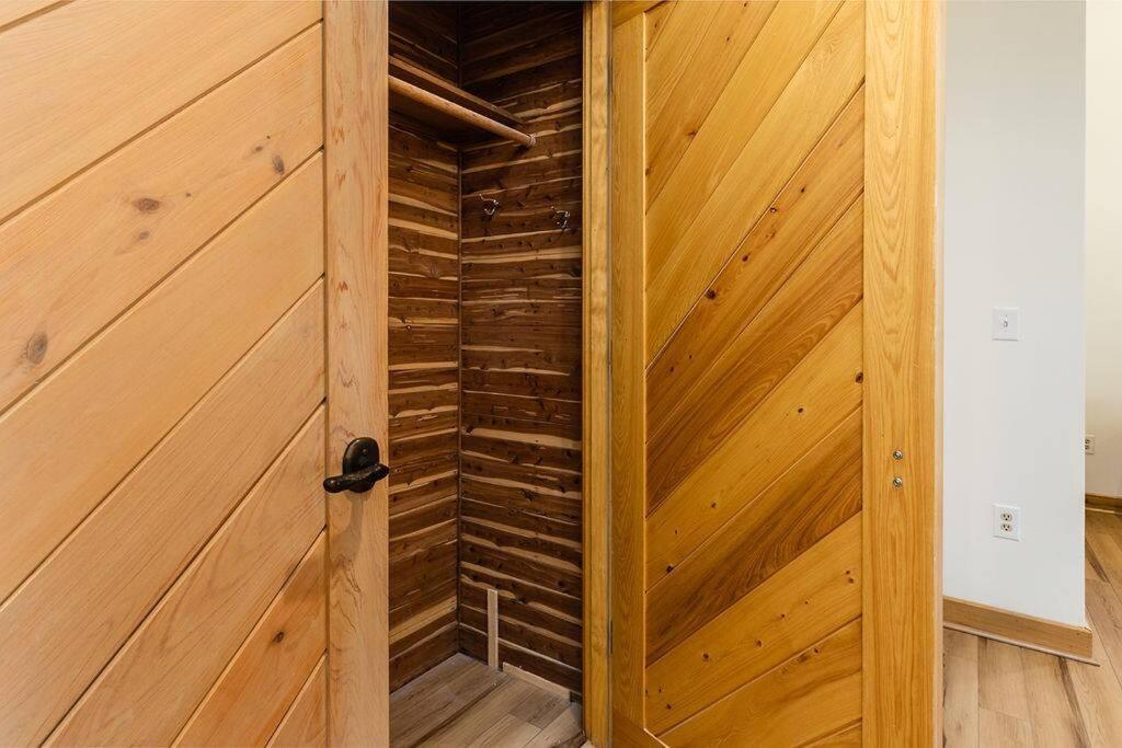 7Th Hole Chalet At Wintergreen Resort Hot Tub, Sauna & 3 Fireplaces Экстерьер фото